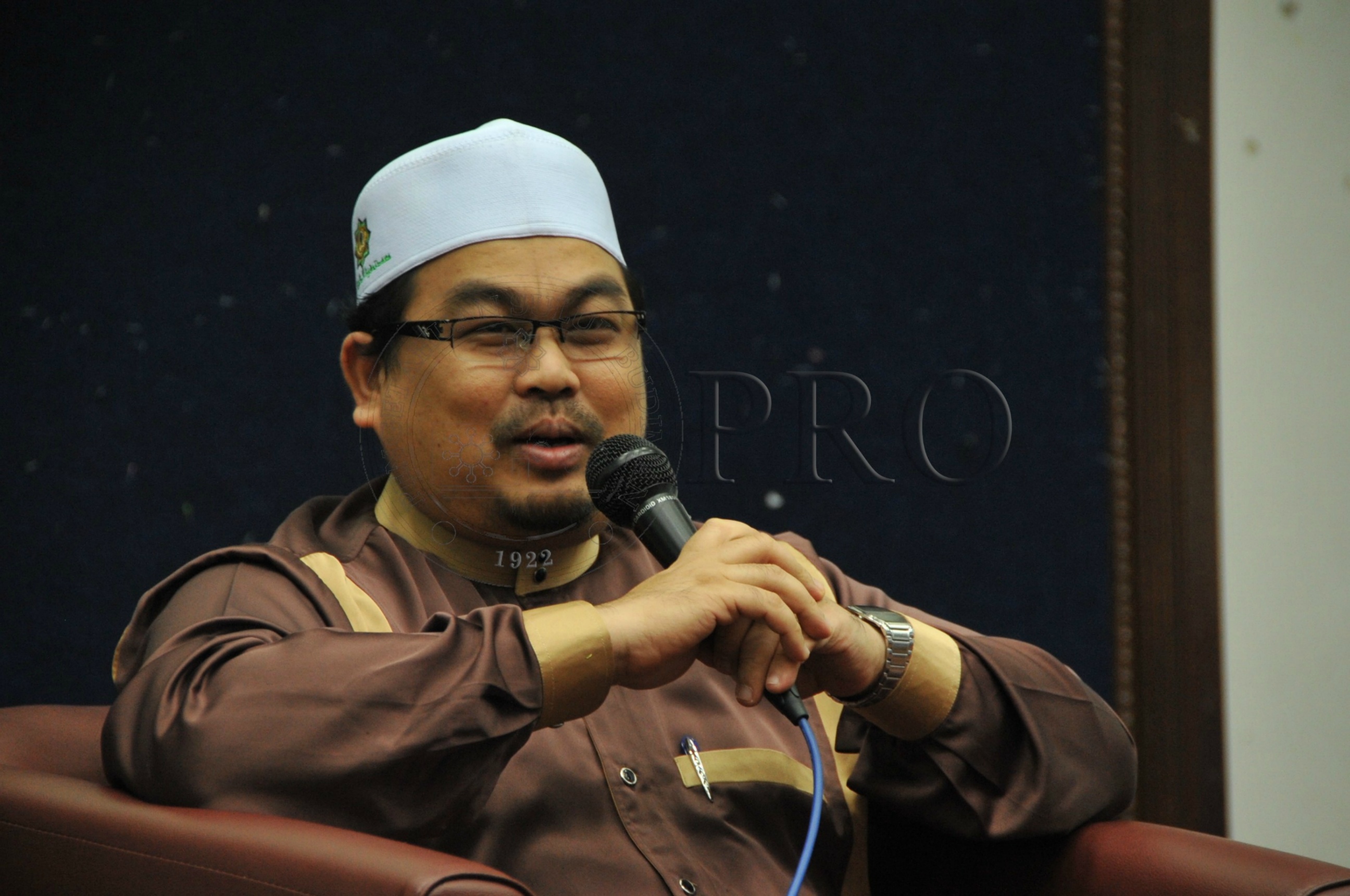 PRO 15 2 MAULIDUR PRO 4169